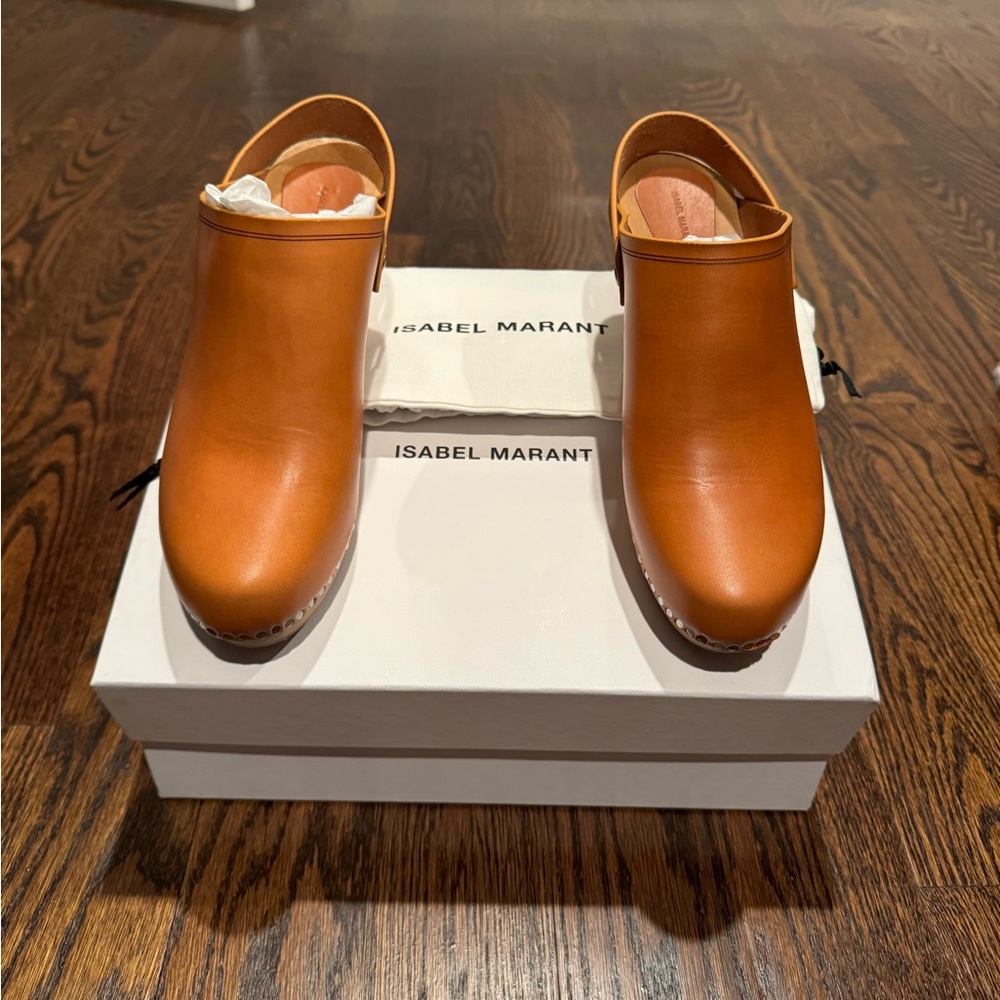 Isabel Marant Tayia Clogs in Natural size 38
